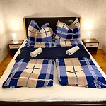 Goldschmiedt Vendégház 3*
