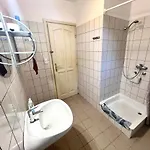 Goldschmiedt Vendeghaz 3* Palkove
