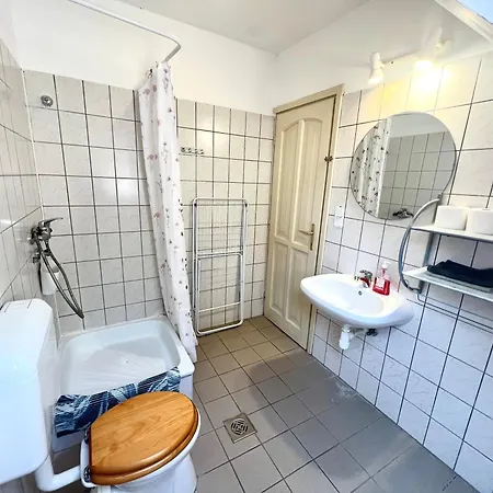 Goldschmiedt Vendeghaz Konukevi Palkove