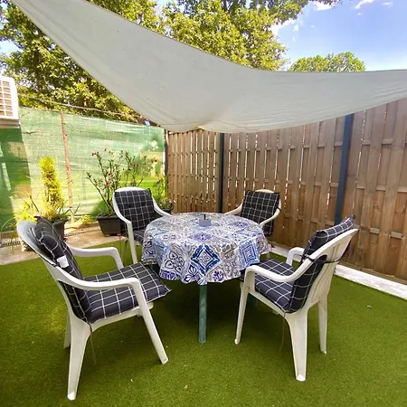 Goldschmiedt Vendeghaz 3* Palkove