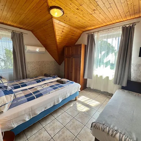 Konukevi Goldschmiedt Vendeghaz