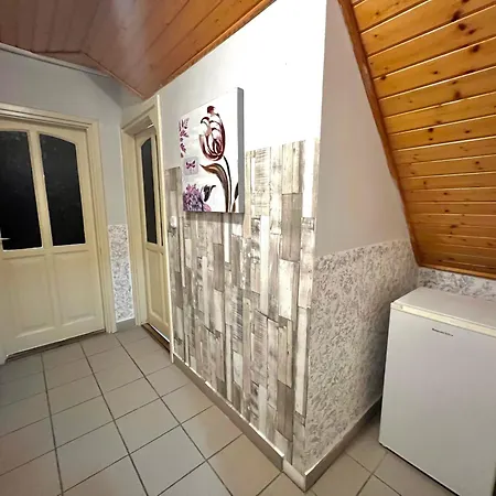 Goldschmiedt Vendeghaz Гостевой дом