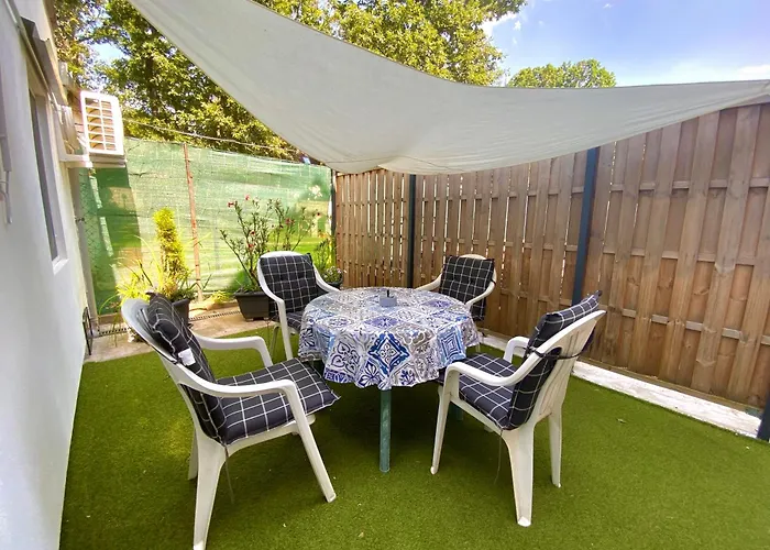 Goldschmiedt Vendeghaz 3* Palkove